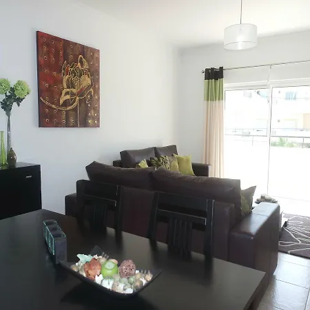 C04 - Pool View 3 Bed *