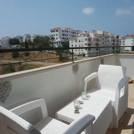 C04 - Pool View 3 Bed Apartman Lagos