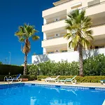C04 - Pool View 3 Bed